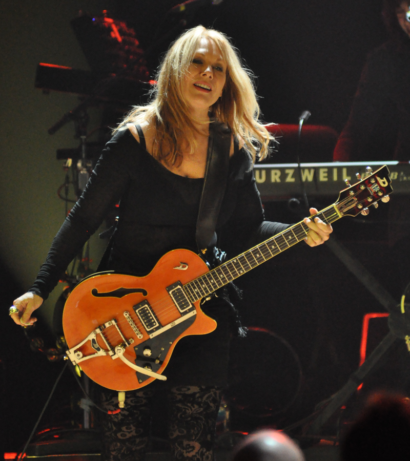 Heart at Massey Hall Nancy Wilson