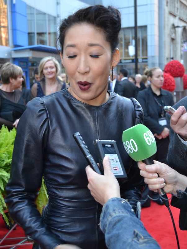 2011 CWOF Canada Walk Of Fame Red Carpet - Sandra Oh