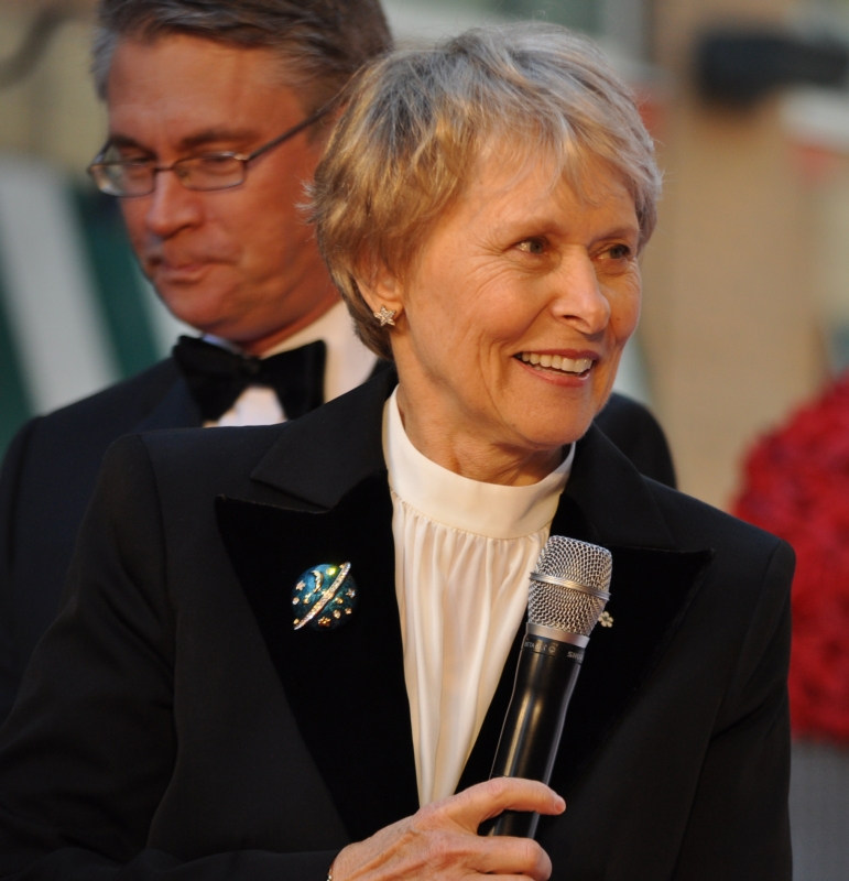 2011 CWOF Canada Walk Of Fame Red Carpet - Dr. Roberta Bondar