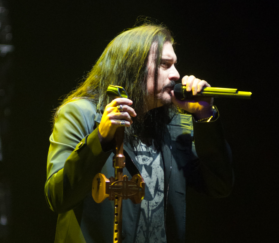 DREAM THEATER - ASTONISHING - APRIL 16, 2016 at SONY CENTRE FOR THE PERFORMING ARTS - James LaBrie