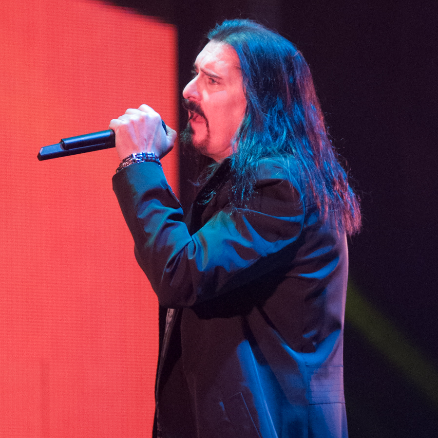 DREAM THEATER - ASTONISHING - APRIL 16, 2016 at SONY CENTRE FOR THE PERFORMING ARTS - James LaBrie