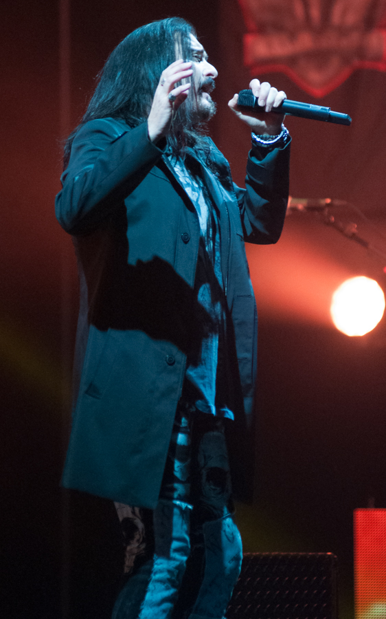 DREAM THEATER - ASTONISHING - APRIL 16, 2016 at SONY CENTRE FOR THE PERFORMING ARTS - James LaBrie