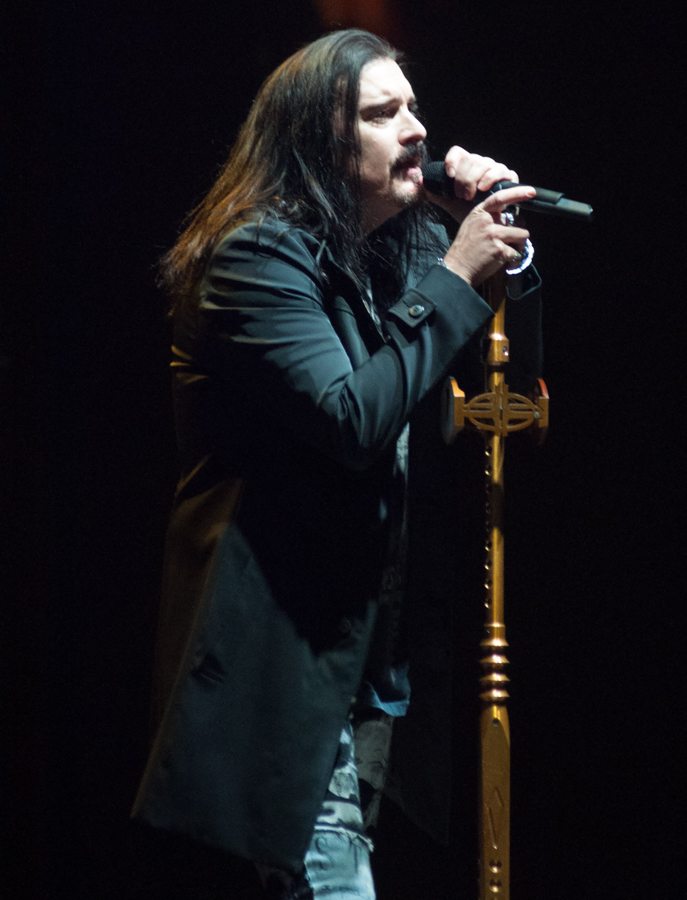 DREAM THEATER - ASTONISHING - APRIL 16, 2016 at SONY CENTRE FOR THE PERFORMING ARTS - James LaBrie