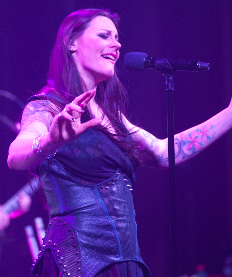 Floor Jansen - Nightwish - Decades Tour - Rapids Theater, Niagara Falls, NY - 23-Mar-2018
