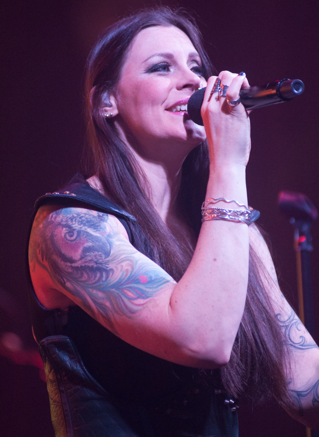 Floor Jansen - Nightwish - Decades Tour - Rapids Theater, Niagara Falls, NY - 23-Mar-2018